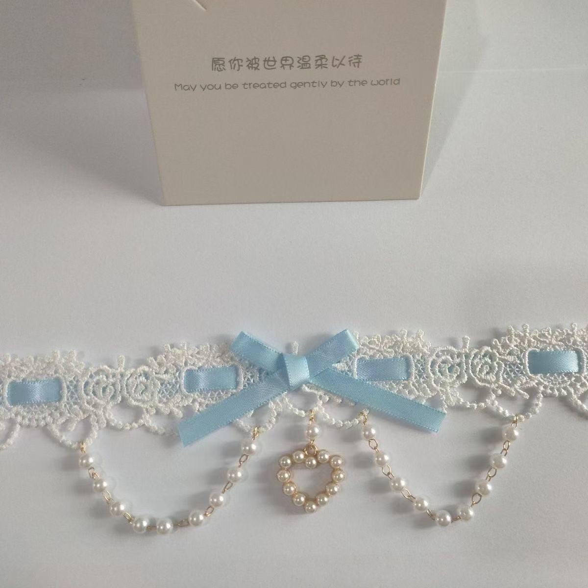 Women Fashion Photoshoot - Kalung Renda Mutiara Lolita Manis Pita