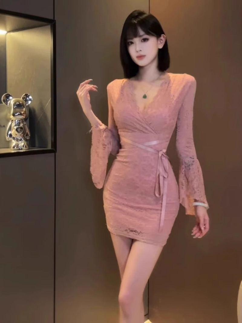 Women Fashion Dress Names - Gaun Lengan Lonceng Renda Seksi Rok