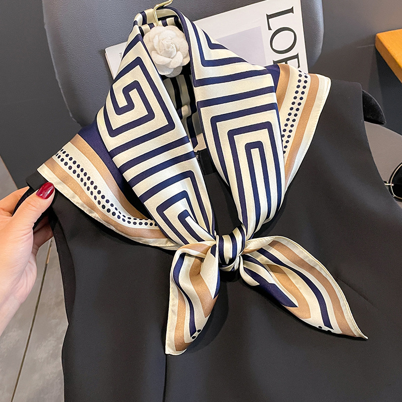 Syal Sutra Murni 100% Persegi  - Women Fashion Necktie ulasan dan harga